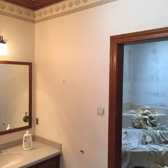 La Mirage Master Bathroom