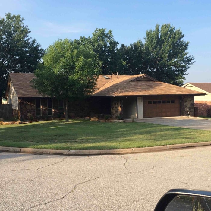 Shingles installed on this project are 25yr shingles commonly referred to as 3-tab shingles