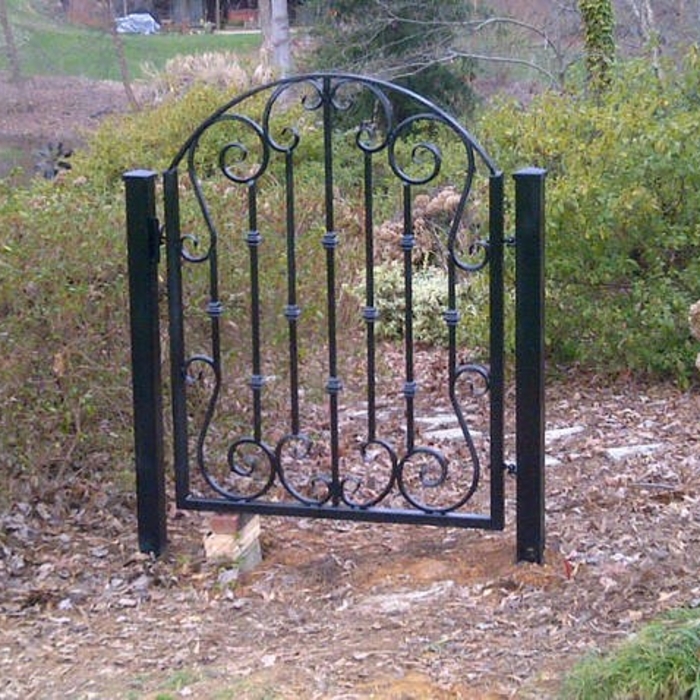 Custom arched gate