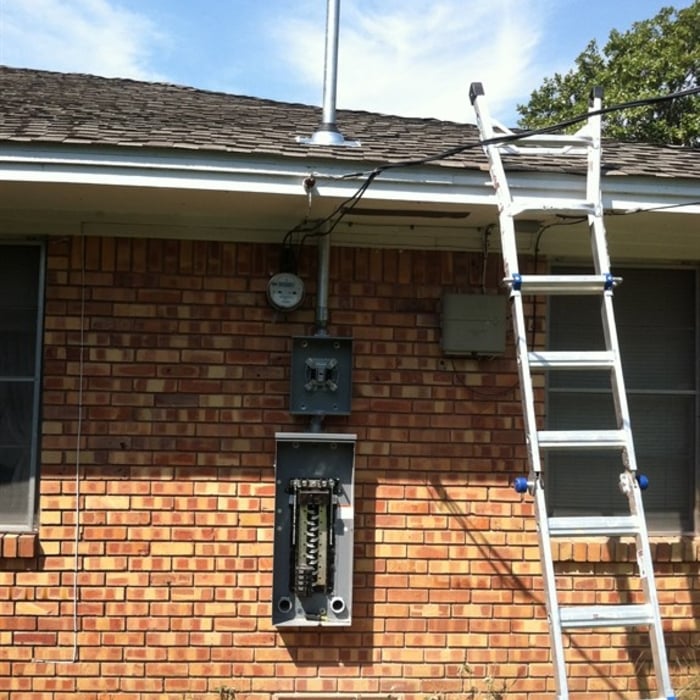 Exterior Service Mast