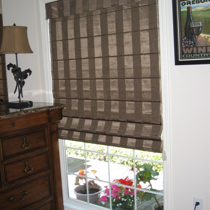 Box Pleat Roman