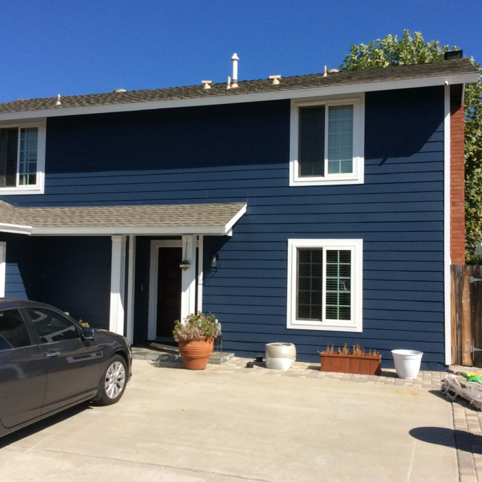 James Hardie siding and LifePaint coating installed on a home in San Diego.