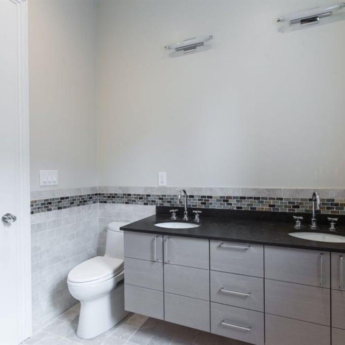 166 Marlborough Unit 3 Bathroom 2
