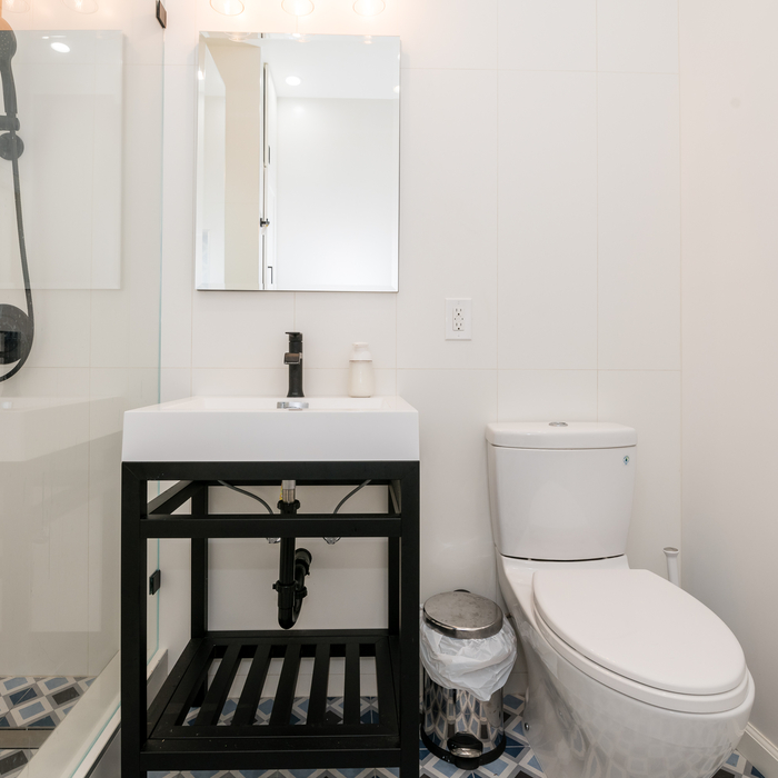 GUEST BATHROOM REMODEL - OAKLAND