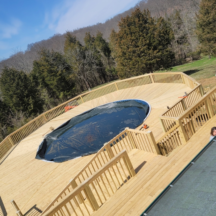 Massive 2 level deck
