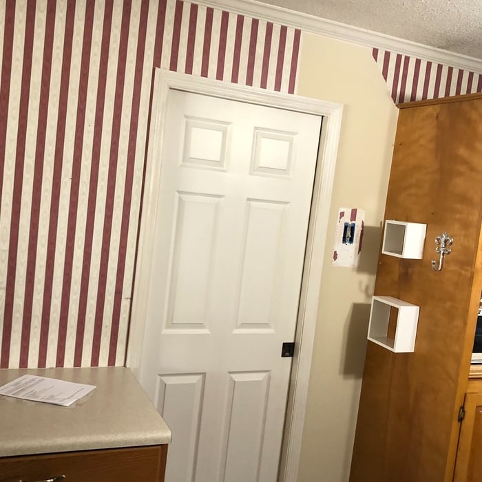 Removing wall paper