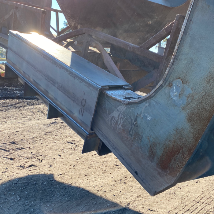 Rebuilt log loading attachment