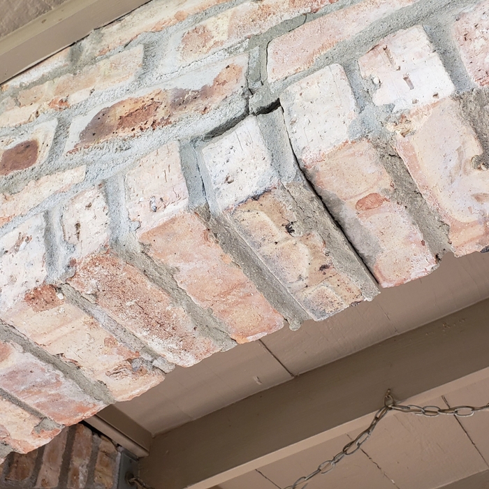 Repointing, Tuckpointing