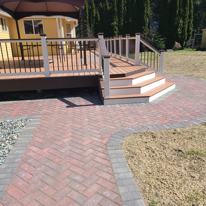 Patio Round and large walkway Seat Wall
