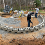 Retaining wall for outdoor fire pit