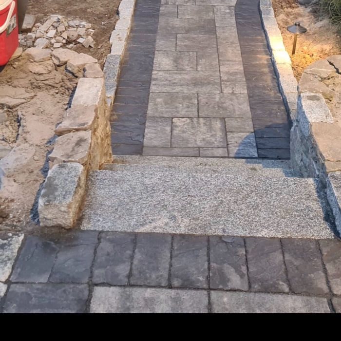 Patio/stonewall/fireplace/walkway