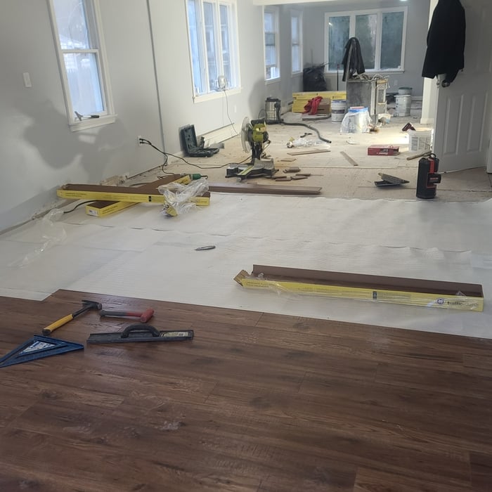Hardwood/laminate