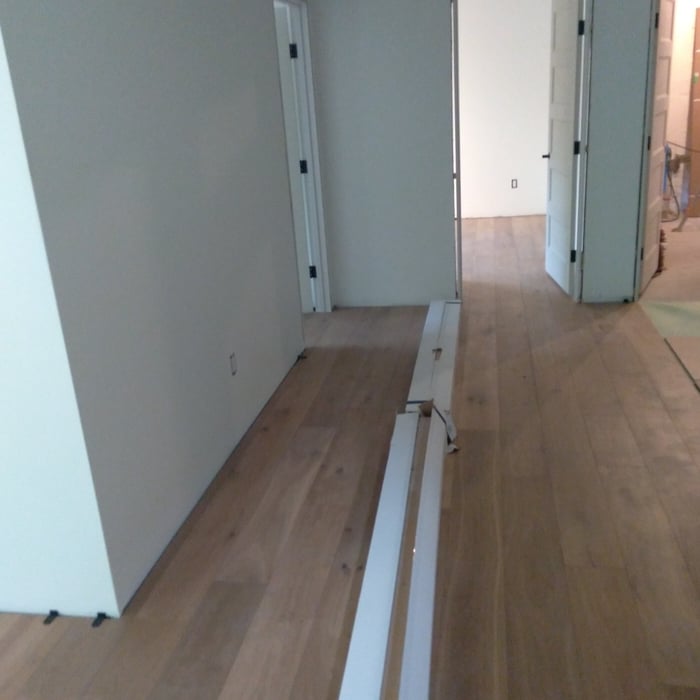 Lower floor into the bedrooms