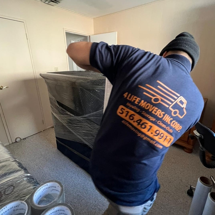 WE PACK. WE LOAD. WE MOVE