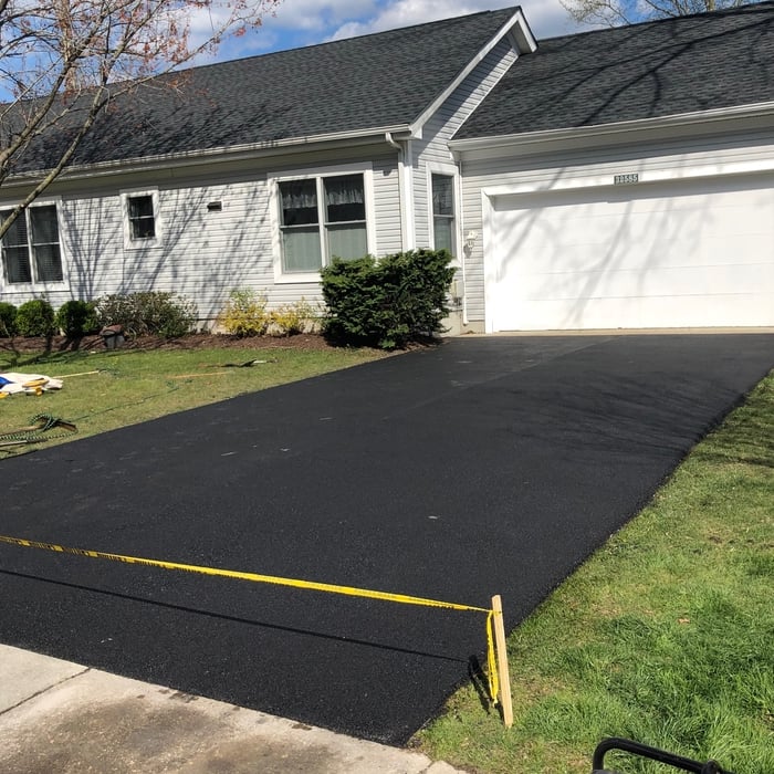 Asphalt installation