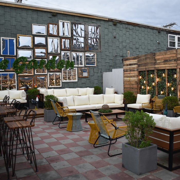 K-OSS Lounge / The Garden