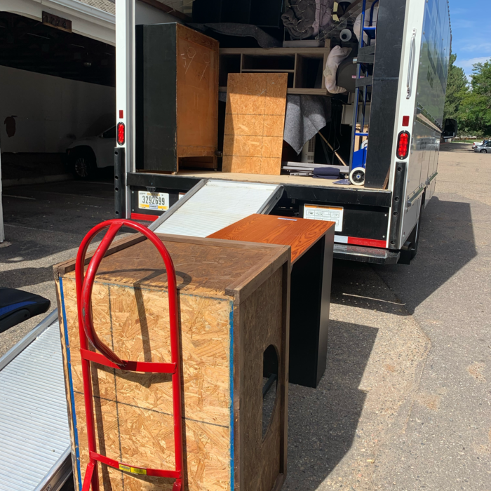 Penske 16 foot truck unload in too apartment/condo