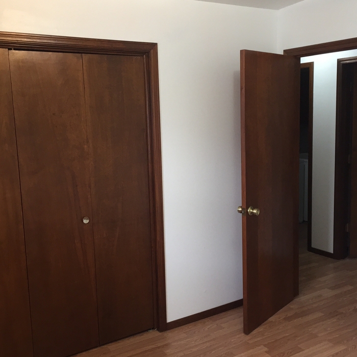 Hardwood laminate flooring