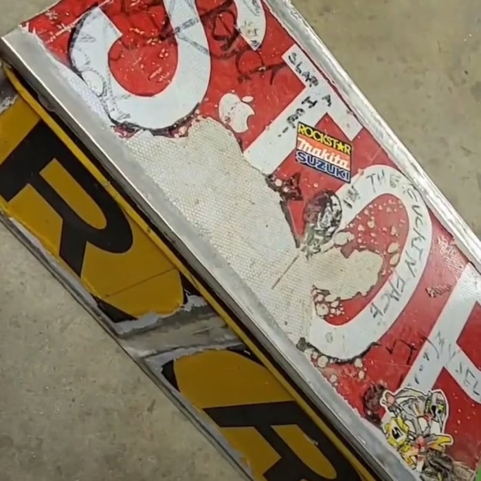 Road sign box