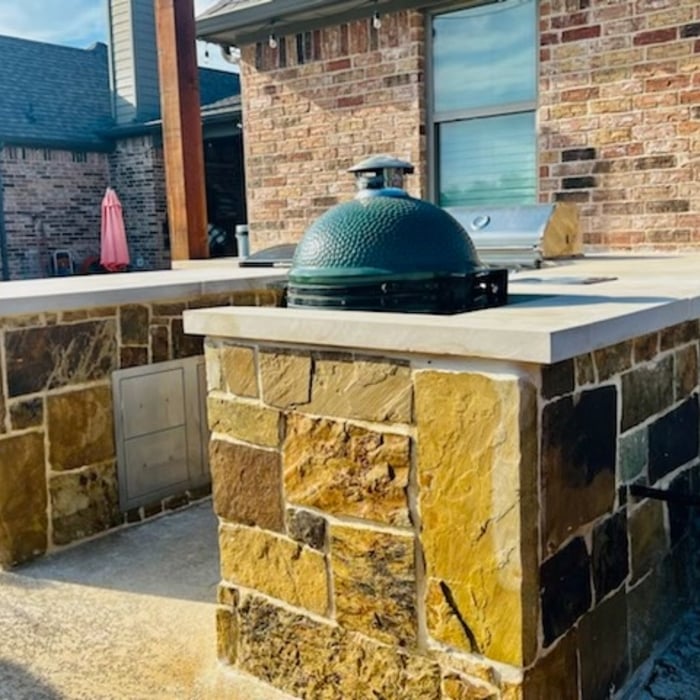 Outdoor kitchen
