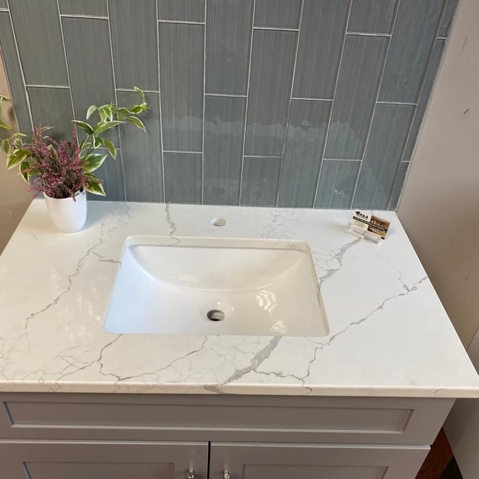 Scoop white sink vanity