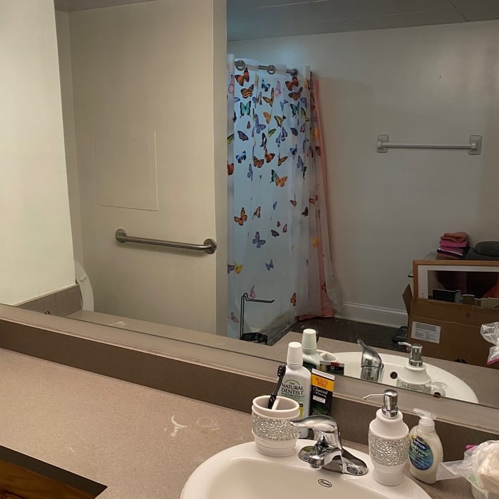 Part of bathroom (after)