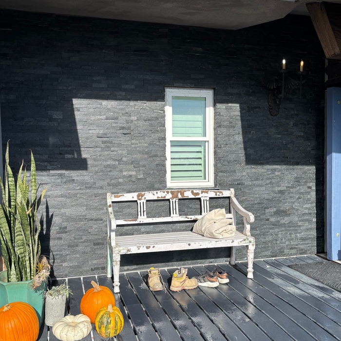 Wall tile