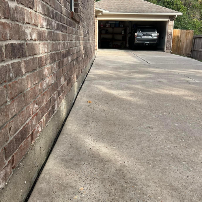 Driveway and Sidewalk Cleaning