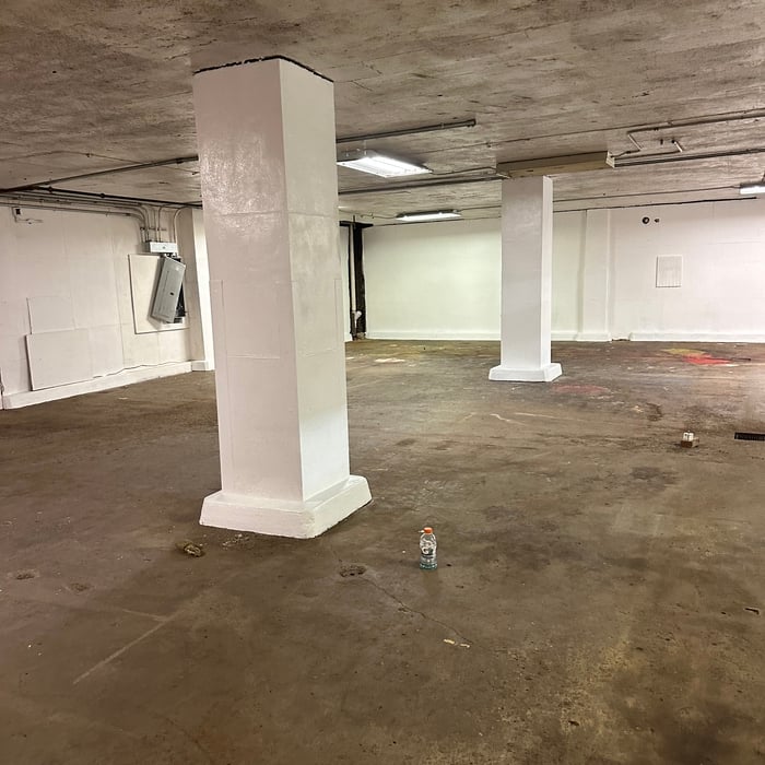 Prepped & painted the interior walls in this 3000 sq ft commercial space.