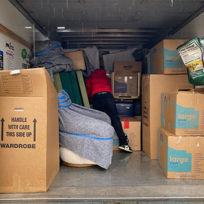 Padding and organizing a moving truck