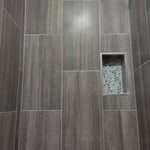 Shower niche and bench