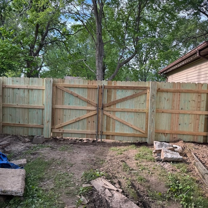 Privacy Fence Build