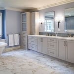 beautiful white bathroom