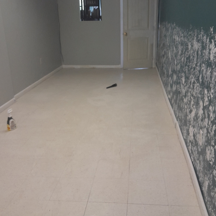 Salon Floor