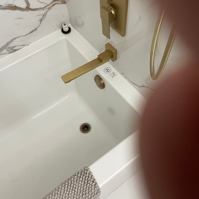 Tub faucet repair