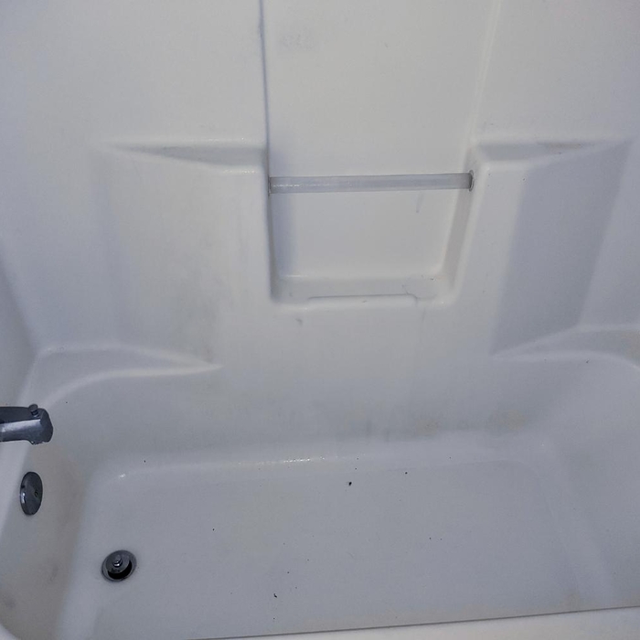 Move out clean-bathroom