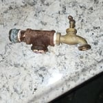 Broked spigot