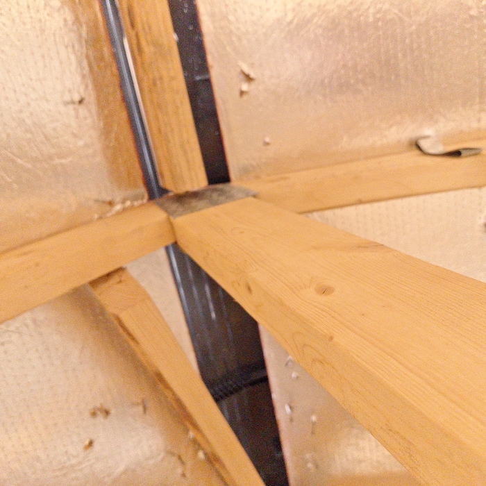 Ridge boards should be straight and properly attached.
