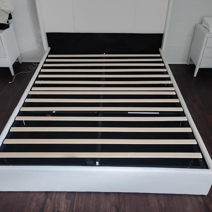 Build IKEA bed
