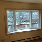 Bay window with double hung ends