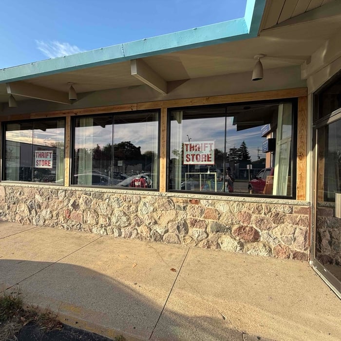 shop window remodeling