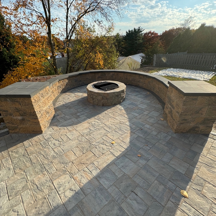 Patio, seating wall with columns