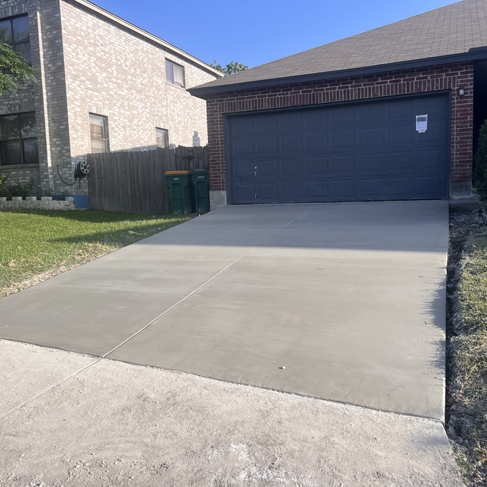 CONCRETE DRIVEWAY