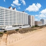 back of the hotel shows the qty of rooms