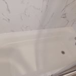 Tiles,Bathtub and shower door cleaning