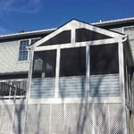 A frame roof w knee wall