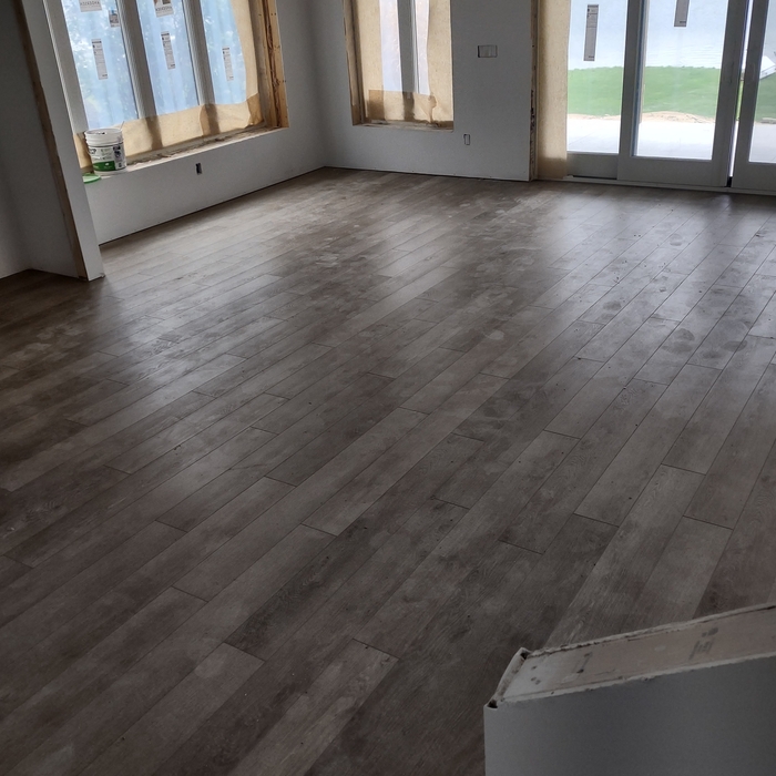 Vinyl, walkout Lake Cottage