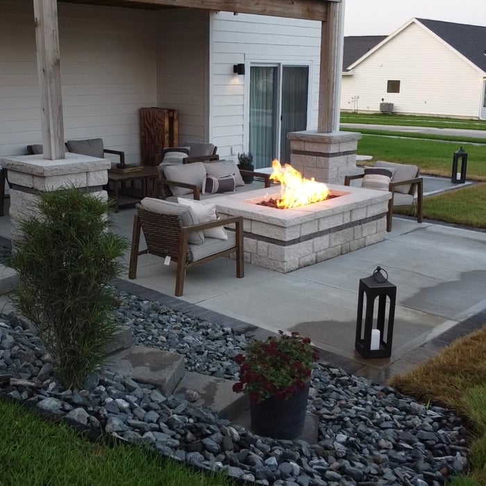 Firepit & Patio