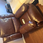 Furniture assembly