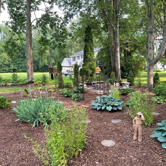 Finished garden fully decorated and ready to make everyone jealous!